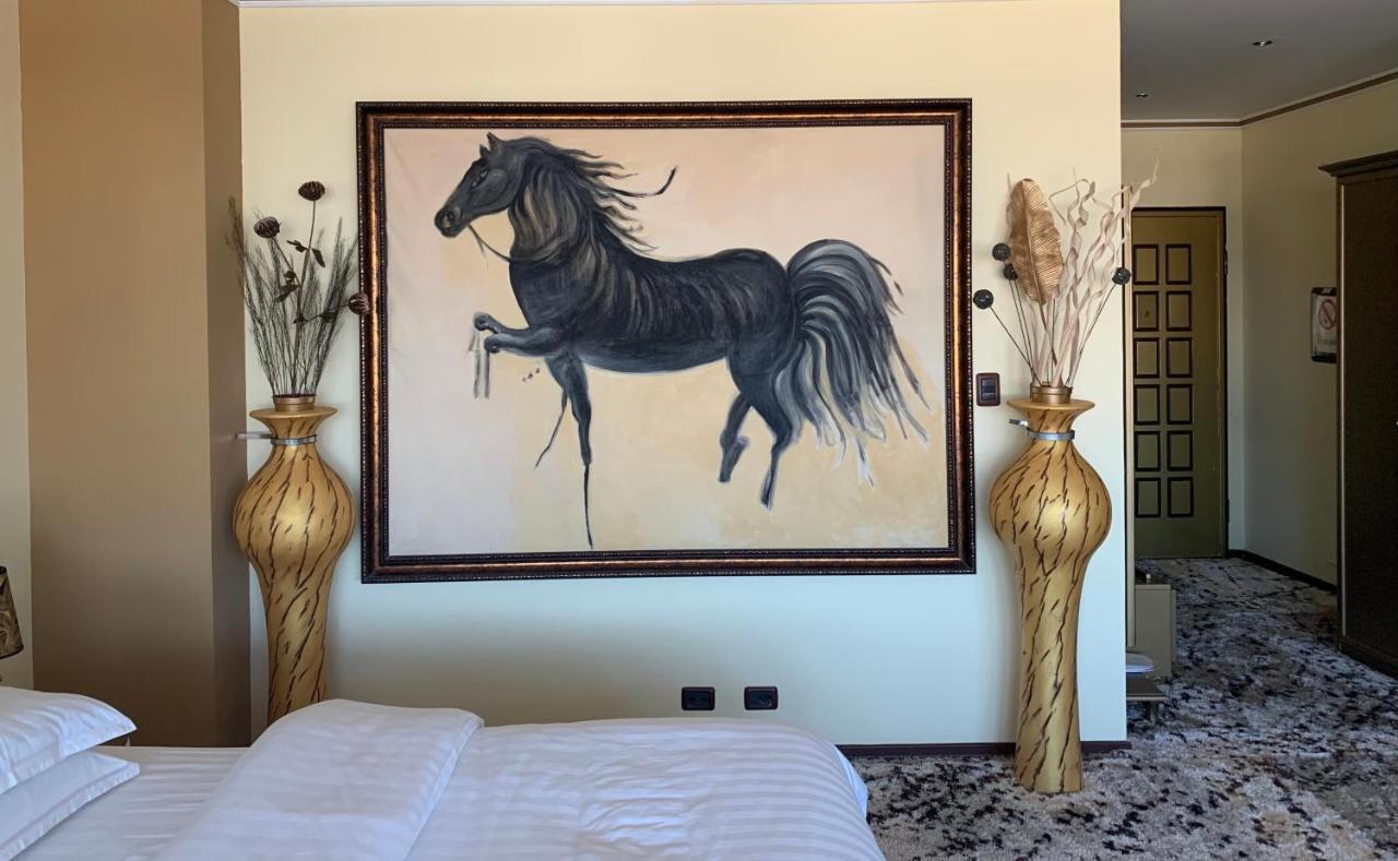 Hotel Rosa Blu Tiranë Luaran gambar