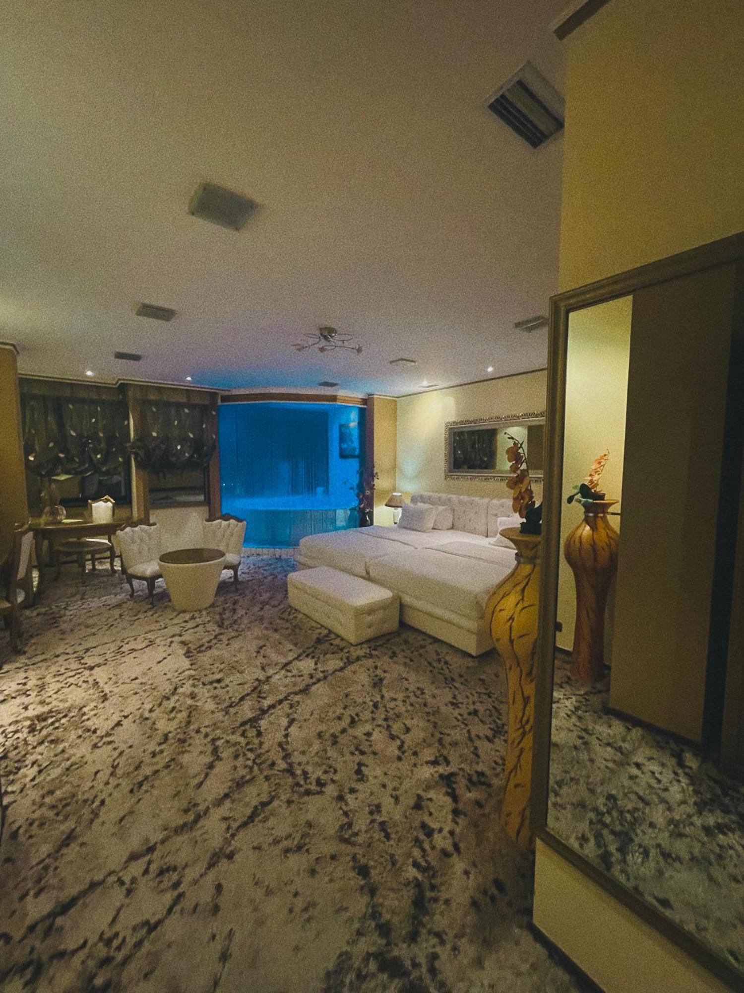 Hotel Rosa Blu Tiranë Luaran gambar